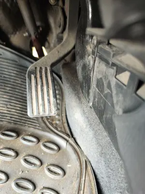 Foto de POTENCIOMETRO PEDAL FORD FOCUS BERLINA (CAK) 1.6 16V CAT (101 CV / 74 KW)