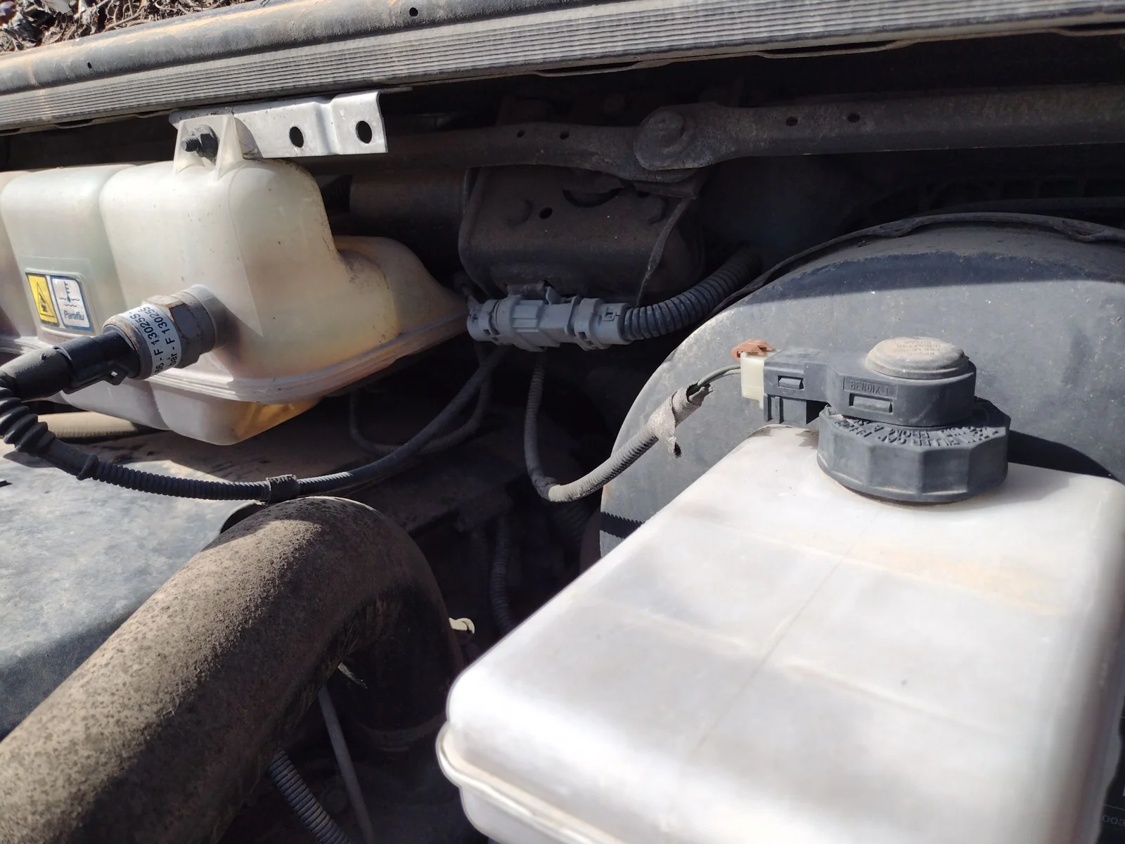 Foto de MOTOR LIMPIA DELANTERO IVECO DAILY FURGÓN 2.3 Diesel (97 CV / 71 KW)