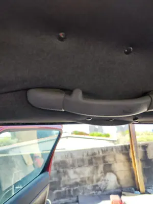 Foto de ASIDERO TECHO TRASERO DERECHO PEUGEOT 307 (S1)(04.2001) 1.6 16V CAT (109 CV / 80 KW) referencia 9128P9