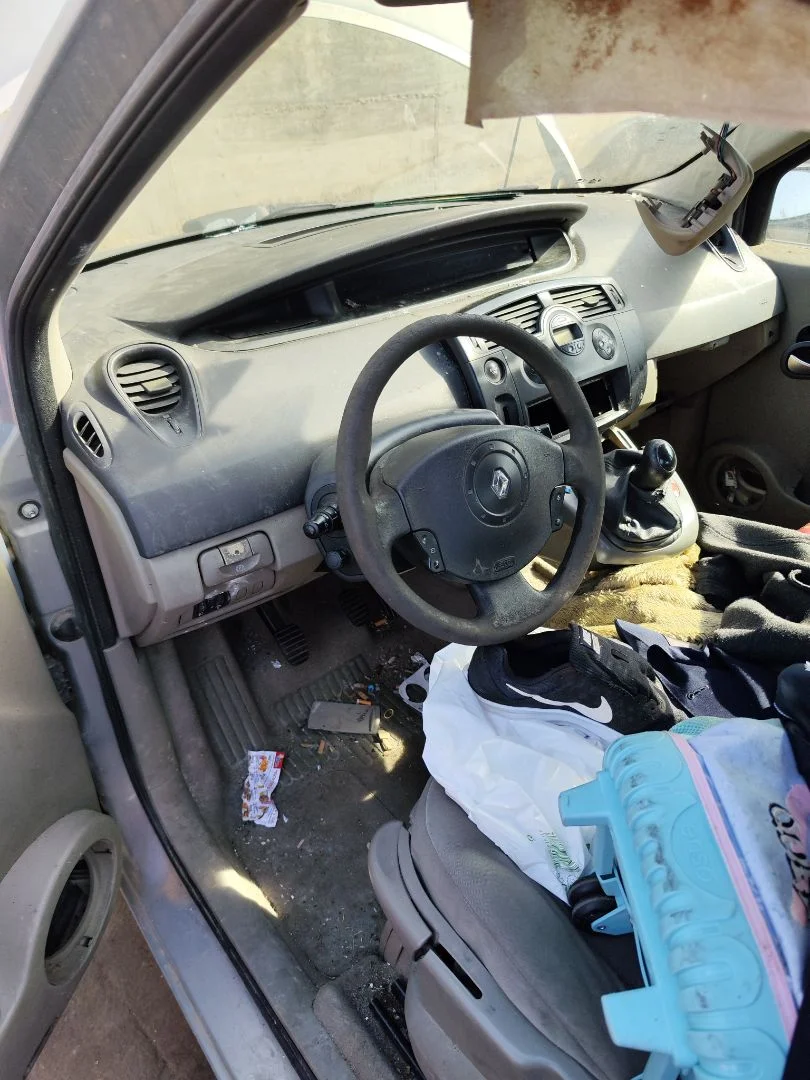 Foto de AIRBAG DELANTERO IZQUIERDO RENAULT SCENIC II 1.5 dCi Diesel (101 CV / 74 KW) referencia 8200485099