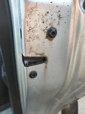 Foto de CERRADURA PUERTA TRASERA DERECHA SEAT CORDOBA BERLINA (6L2) 1.9 TDI (131 CV / 96 KW) referencia 3B4839015AN