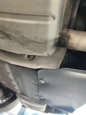 Foto de SILENCIADOR TRASERO JAGUAR XE 2.0  Turbo CAT (200 CV / 147 KW)