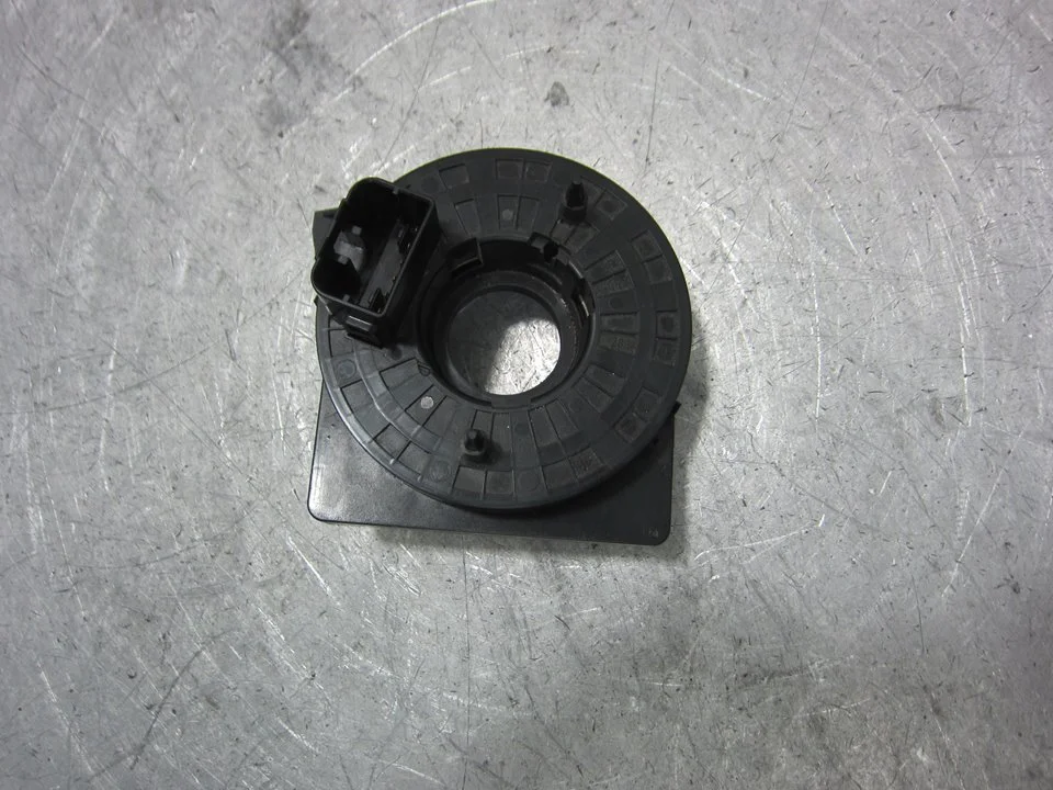 Foto de ANILLO AIRBAG VOLKSWAGEN T5 TRANSPORTER BUS (7H) 1.9 TDI CAT (AXB) (105 CV / 77 KW) referencia 283396