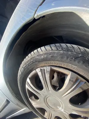 Foto de PASO RUEDA DELANTERO DERECHO NISSAN ALMERA (N15) 2.0 Diesel (75 CV / 55 KW)