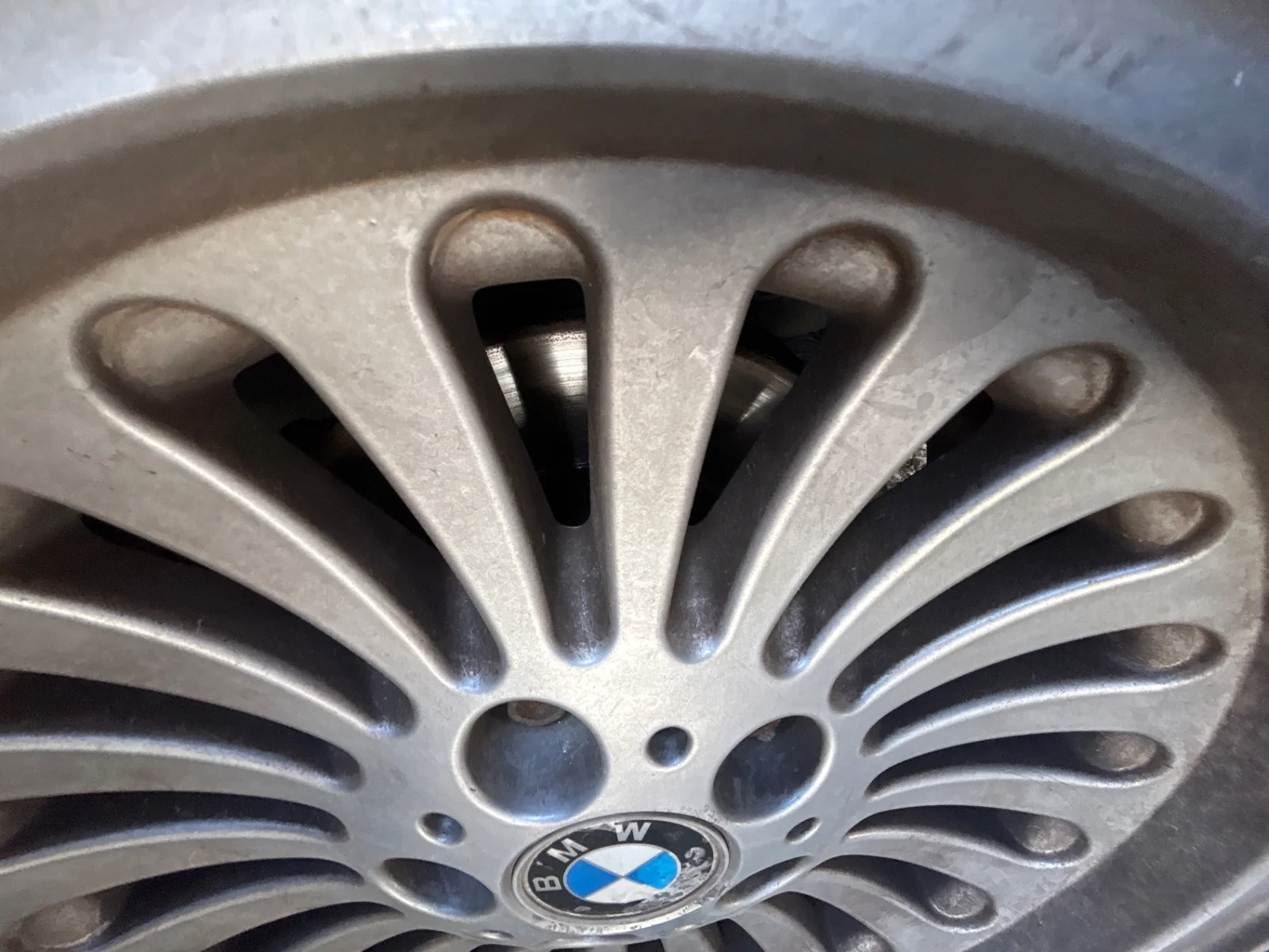 Foto de MANGUETA DELANTERA DERECHA BMW SERIE 5 TOURING (E39) 2.0 24V (150 CV / 110 KW)