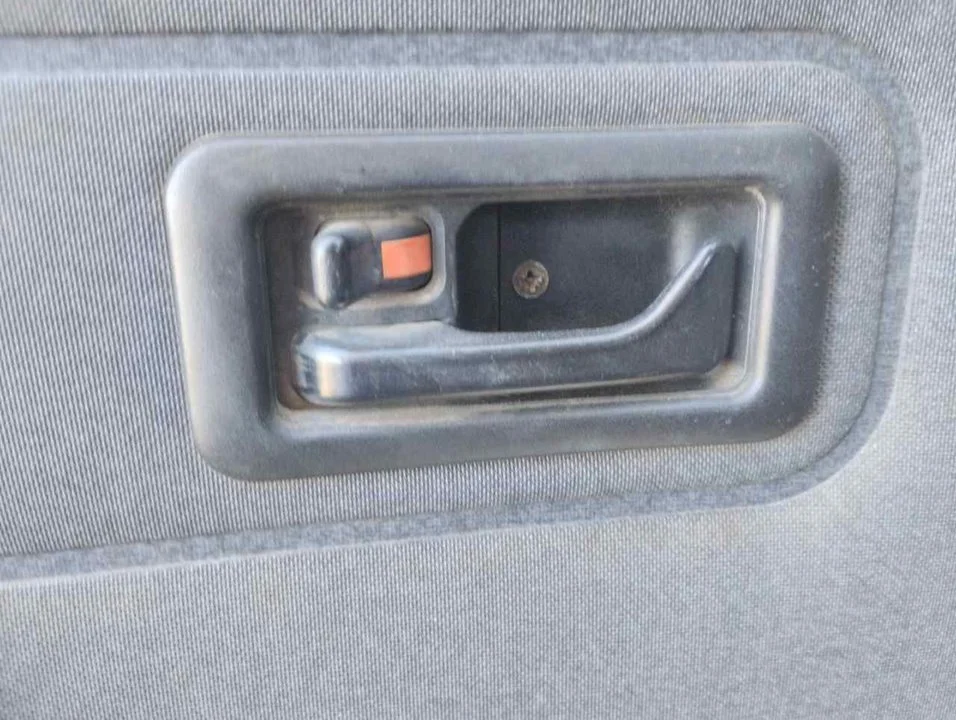 Foto de MANETA INTERIOR DELANTERA IZQUIERDA FORD TRANSIT FURGÓN (CY/DY)(1986) 2.5 Diesel (80 CV / 59 KW)