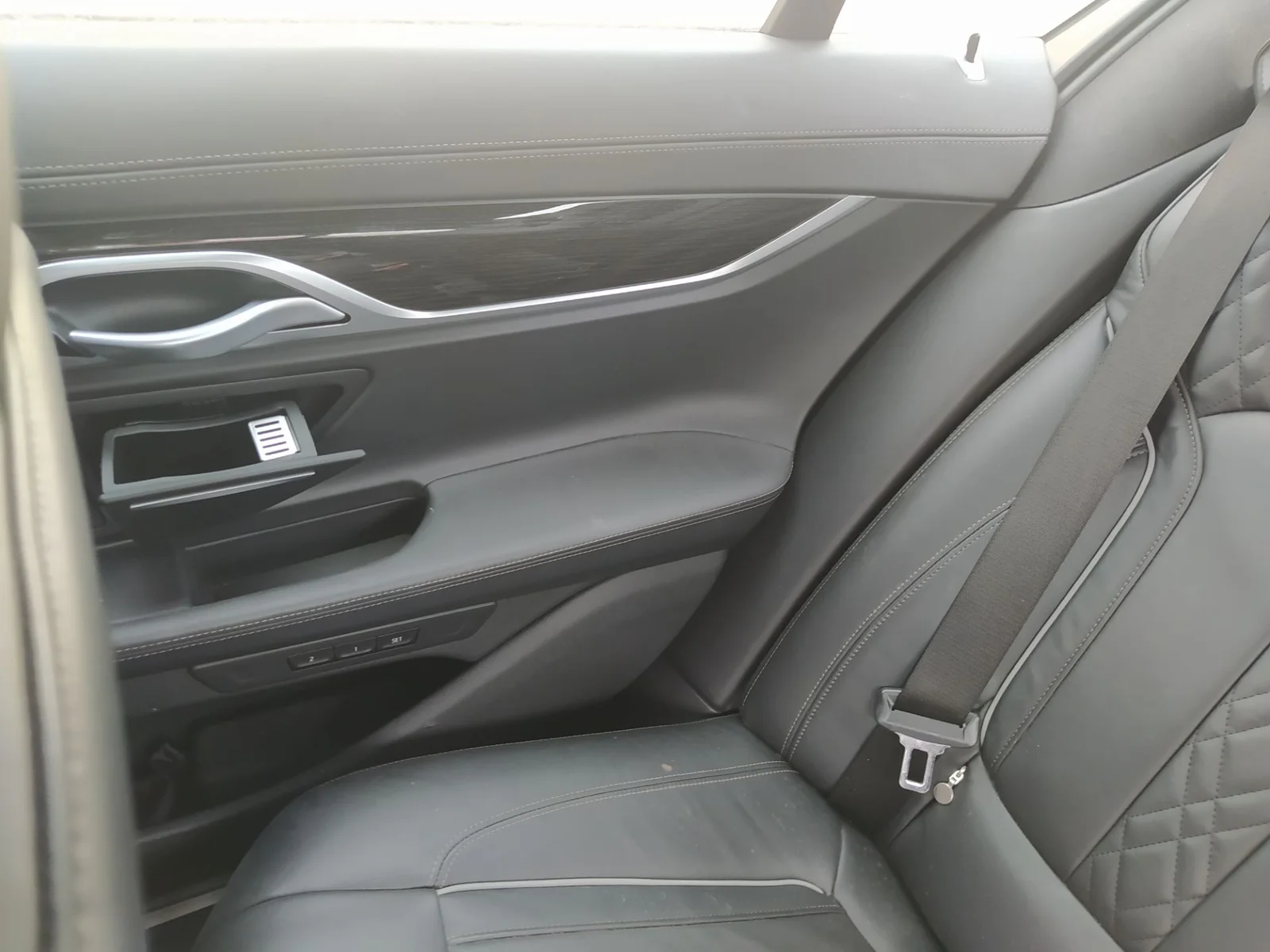 Foto de CERRADURA PUERTA TRASERA DERECHA BMW SERIE 7 (G11/G12) 3.0 24V Turbodiesel (320 CV / 235 KW) referencia 51227281953