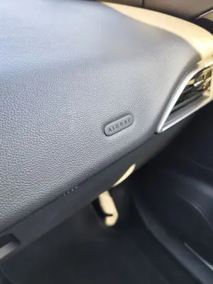Foto de AIRBAG DELANTERO DERECHO JAGUAR F-PACE 3.0 V6 Diesel CAT (301 CV / 221 KW) referencia GX73044A74BE