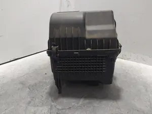 Foto de CAJA FILTRO AIRE SSANGYONG KORANDO 1.6 Turbodiesel CAT (136 CV / 100 KW) referencia 2311035100 foto 2