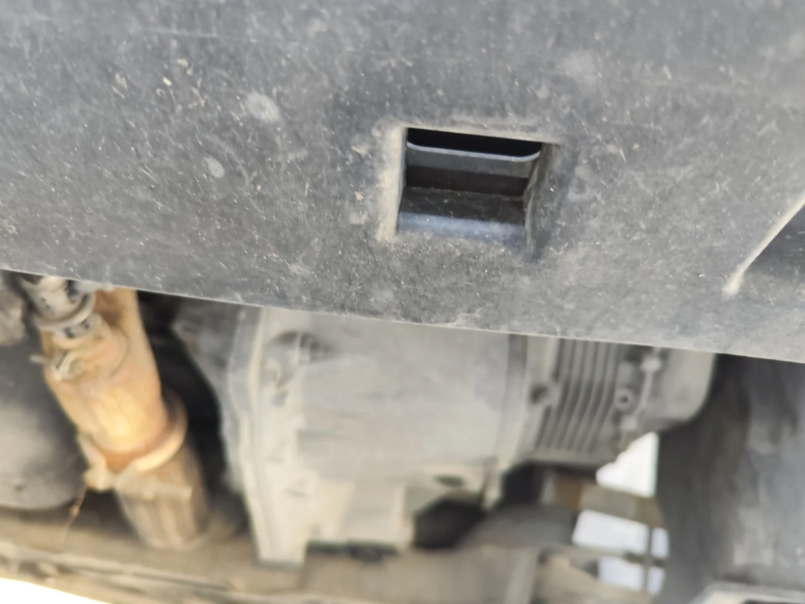 Foto de CAJA CAMBIOS CITROEN BERLINGO FURGÓN 1.6 Blue-HDI FAP (99 CV / 73 KW)