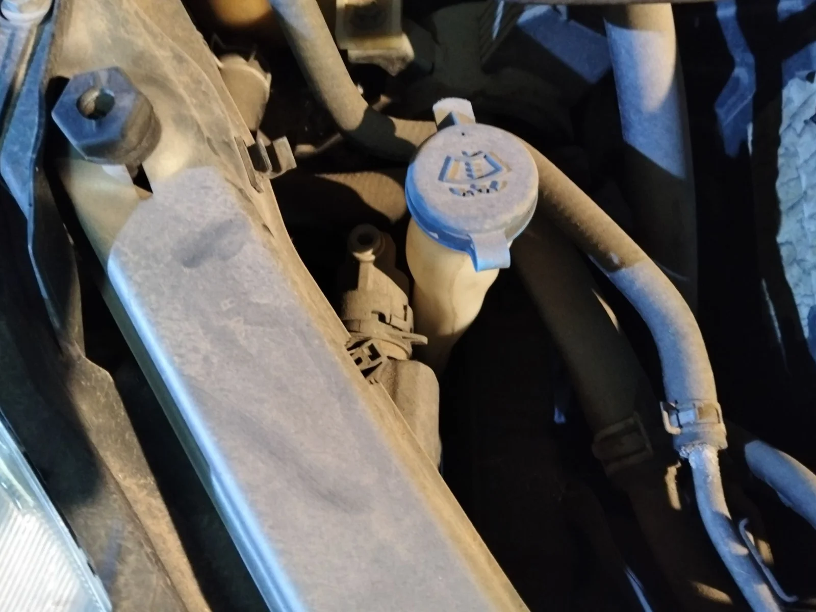 Foto de DEPOSITO LIMPIA SUZUKI SX4 (RW/EY) 1.9 DDIS Turbodiesel (120 CV / 88 KW)