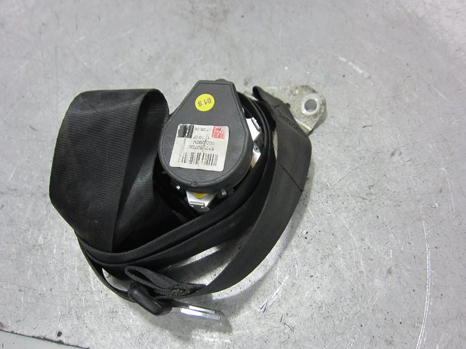 Foto de CINTURON SEGURIDAD TRASERO IZQUIERDO VOLKSWAGEN GOLF VI (5K1)(10.2008) 1.6 TDI DPF (105 CV / 77 KW) referencia 617980700