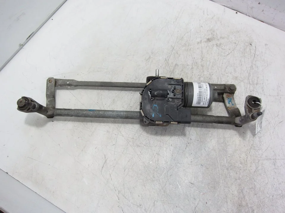 Foto de MOTOR LIMPIA DELANTERO VOLKSWAGEN GOLF V (1K1)(10.2003) referencia 1K1955023D