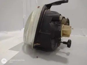 Foto de FARO IZQUIERDO OPEL CORSA B 1.2 (45 CV / 33 KW) referencia 085132 foto 3