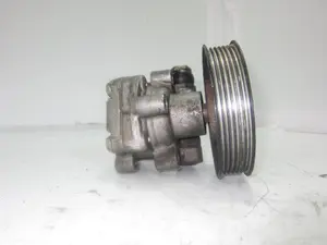 Foto de BOMBA DIRECCION SKODA OCTAVIA BERLINA (1Z3) referencia 038145255B foto 5