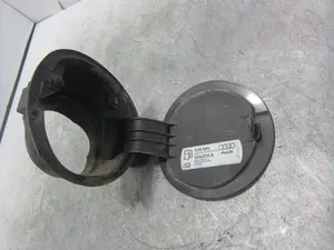 Foto de TAPA EXTERIOR COMBUSTIBLE AUDI A3 SPORTBACK (8PA) 1.9 TDI (105 CV / 77 KW) referencia 8J0010508BP