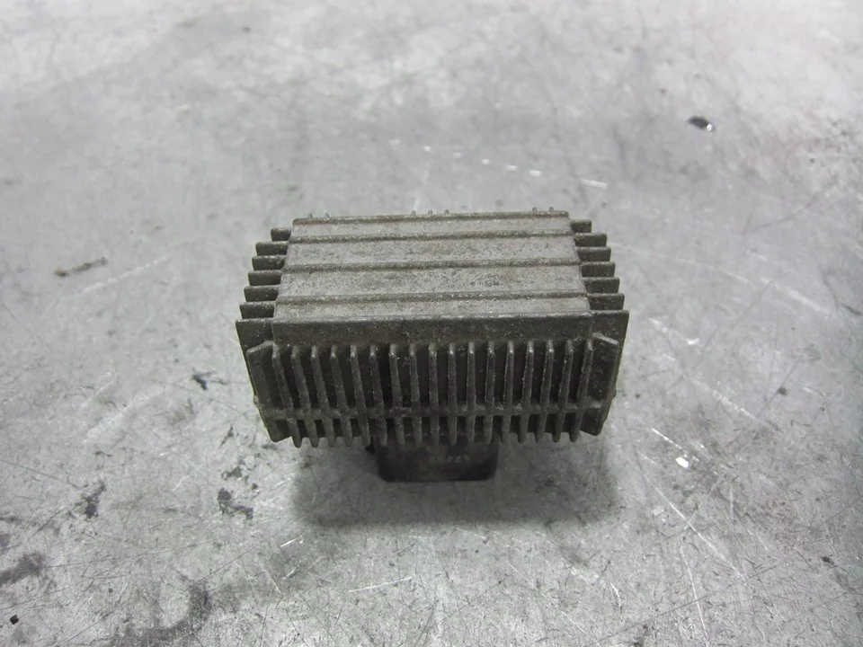 Foto de CAJA PRECALENTAMIENTO OPEL MERIVA 1.7 16V CDTI (101 CV / 74 KW) referencia 51299018