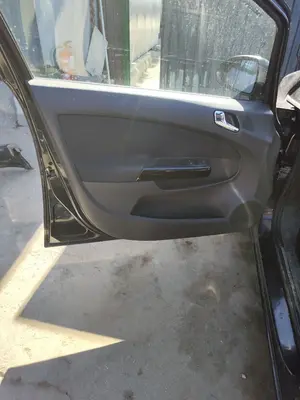 Foto de GUARNECIDO PUERTA DELANTERA IZQUIERDA OPEL CORSA D 1.2 16V CAT (Z 12 XEP / LB4) (80 CV / 59 KW)