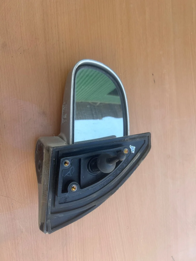 Foto de RETROVISOR IZQUIERDO HYUNDAI ATOS (EM) 1.1 12V CAT (58 CV / 43 KW) referencia 010139
