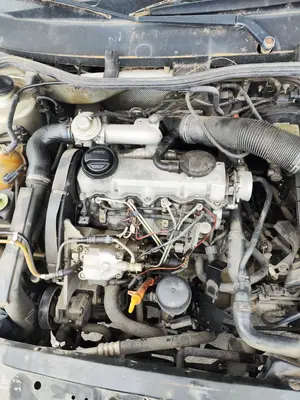 Foto de MOTOR COMPLETO SKODA OCTAVIA BERLINA (1U2) 1.9 TDI (90 CV / 66 KW) referencia ALH foto 4