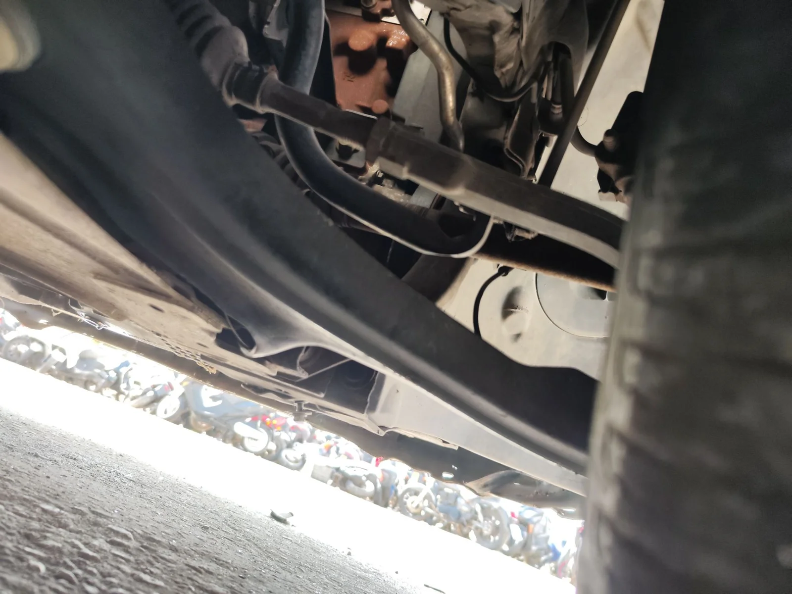 Foto de BRAZO SUSPENSION DELANTERO DERECHO RENAULT MEGANE II GRANDTOUR 1.5 dCi Diesel CAT (86 CV / 63 KW)