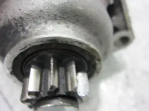 Foto de MOTOR ARRANQUE VOLKSWAGEN GOLF IV BERLINA (1J1)(10.1997) 1.9 TDI (101 CV / 74 KW) referencia 0001125042 foto 4