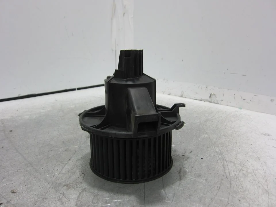 Foto de MOTOR CALEFACCION OPEL ZAFIRA B 1.9 CDTI CAT (Z 19 DTL) (101 CV / 74 KW) referencia A3370