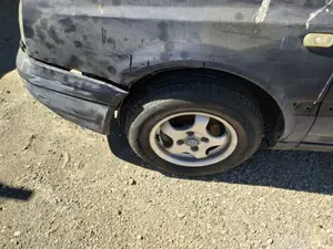 Foto de BIELETA ESTABILIZADORA DELANTERA IZQUIERDA VOLKSWAGEN GOLF III (1H1)(11.1991) 1.6  (75 CV / 55 KW) referencia 191411315B