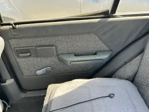 Foto de GUARNECIDO PUERTA TRASERA DERECHA PEUGEOT 309 1.6  (88 CV / 65 KW)