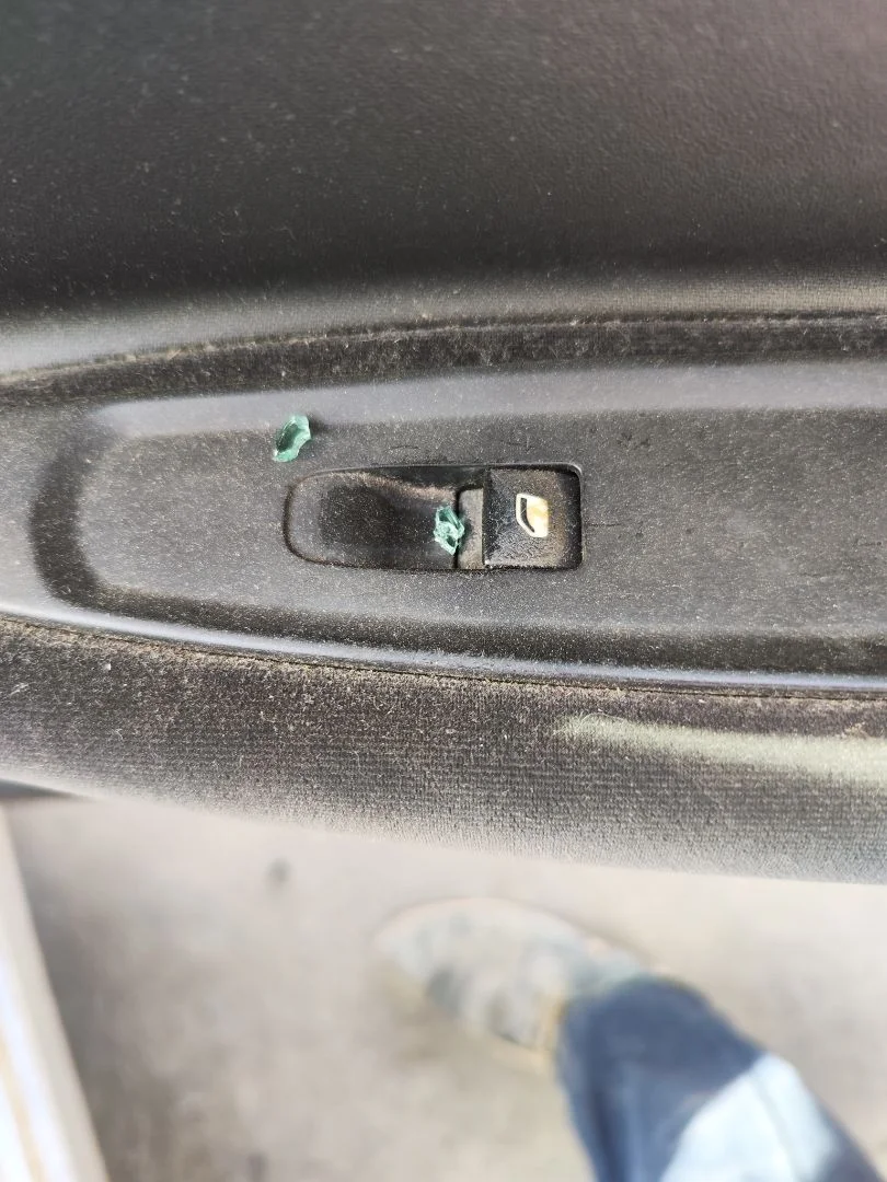 Foto de MANDO ELEVALUNAS DELANTERO DERECHO CITROEN C4 BERLINA 1.6 16V HDi (90 CV / 66 KW)