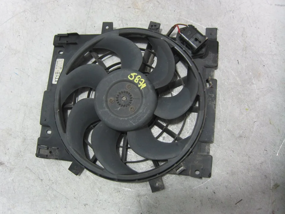 Foto de ELECTROVENTILADOR OPEL ZAFIRA B 1.7 16V CDTI (110 CV / 81 KW) referencia 0130303960