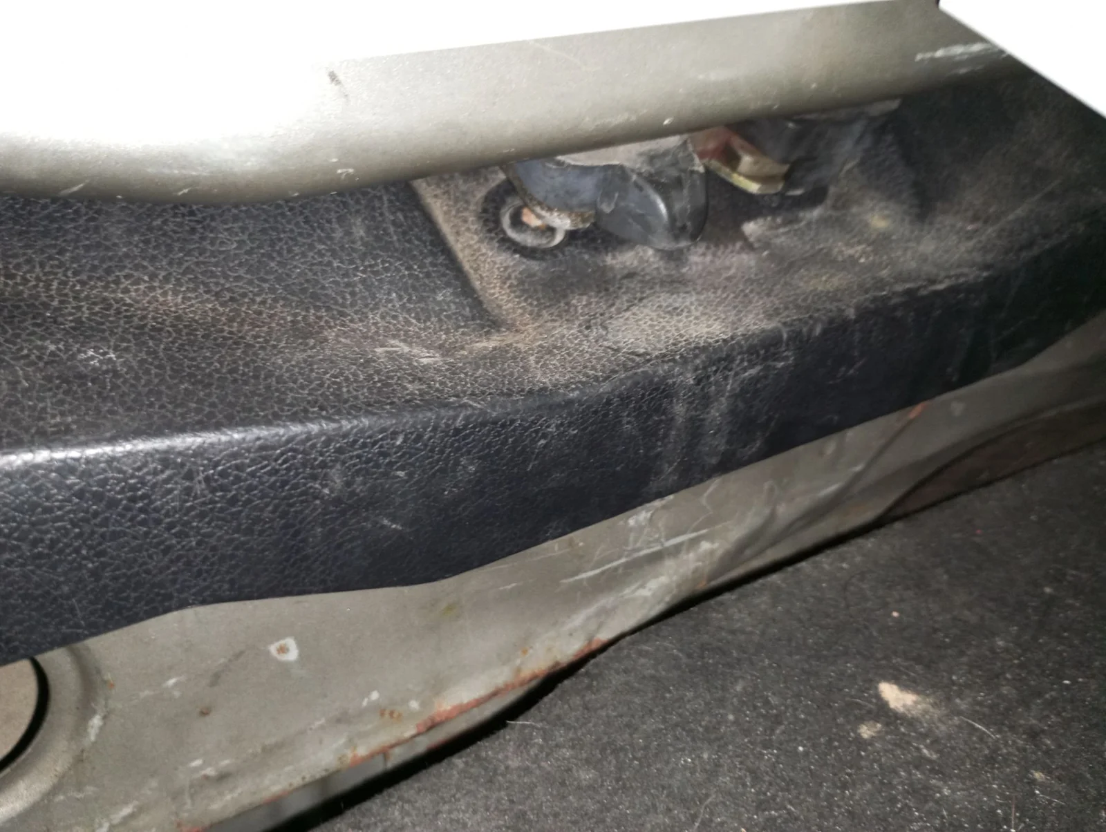 Foto de CERRADURA MALETERO / PORTON FORD FIESTA (CBK) 1.4 TDCi CAT (68 CV / 50 KW) referencia 2S61A43102BD