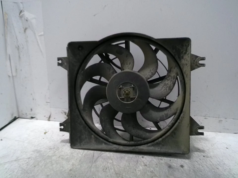 Foto de ELECTROVENTILADOR HYUNDAI ACCENT (LC) 1.3 12V CAT (75 CV / 55 KW) referencia 4548548