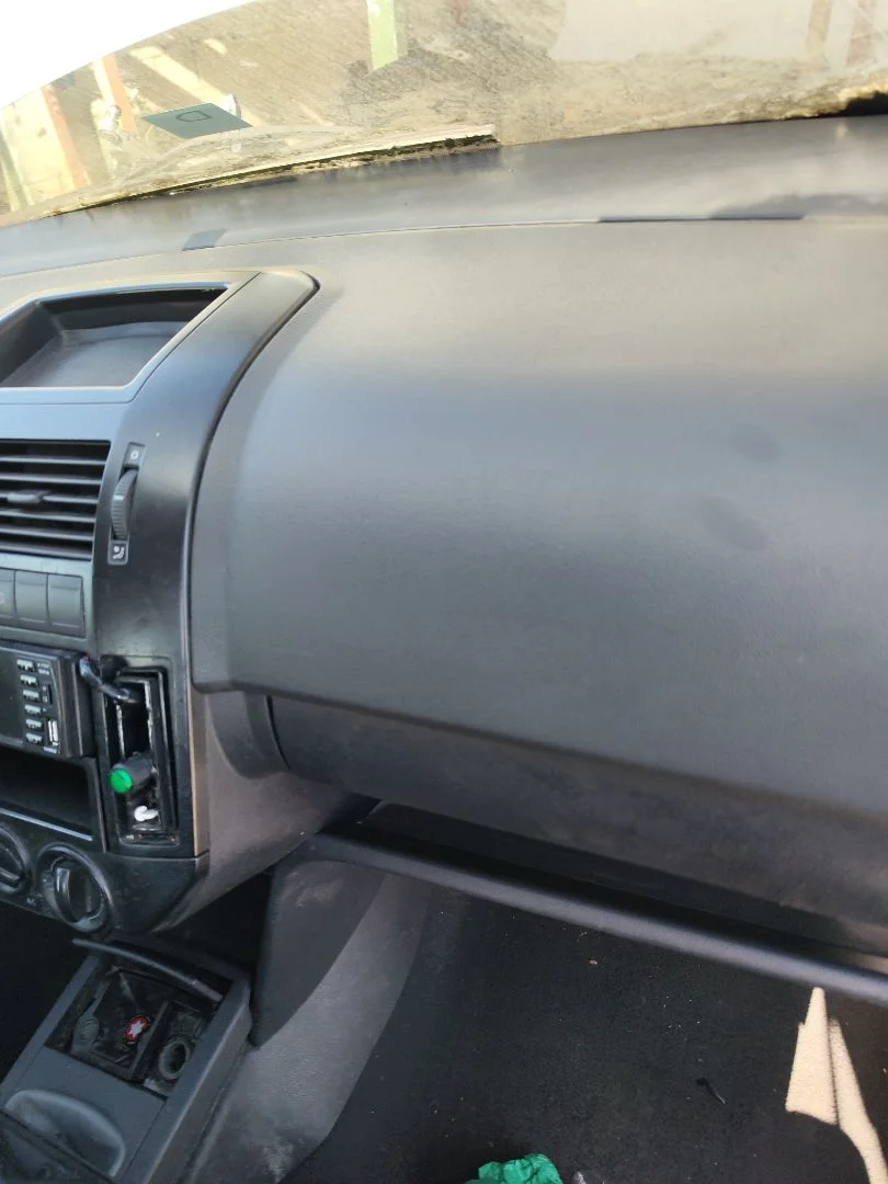 Foto de AIRBAG DELANTERO DERECHO VOLKSWAGEN POLO IV (9N1) 1.4 16V (75 CV / 55 KW) referencia 6Q0880204G