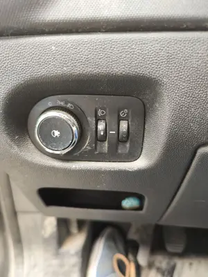 Foto de MANDO LUCES OPEL CORSA D 1.3 16V CDTI (75 CV / 55 KW) referencia 13191077 foto 5