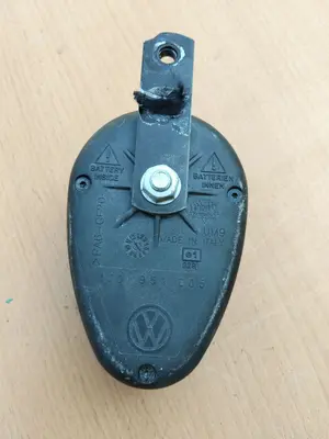 Foto de ANTIRROBO / LLAVE CONTACTO VOLKSWAGEN GOLF IV BERLINA (1J1)(10.1997) referencia 1J0951005 foto 2