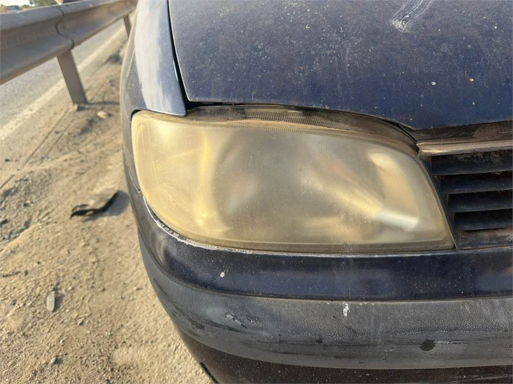 Foto de FARO DERECHO SEAT CORDOBA BERLINA (6K2)