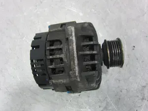 Foto de ALTERNADOR RENAULT SCENIC RX4 (JA0) 2.0 16V (139 CV / 102 KW) referencia 8200030635 foto 3