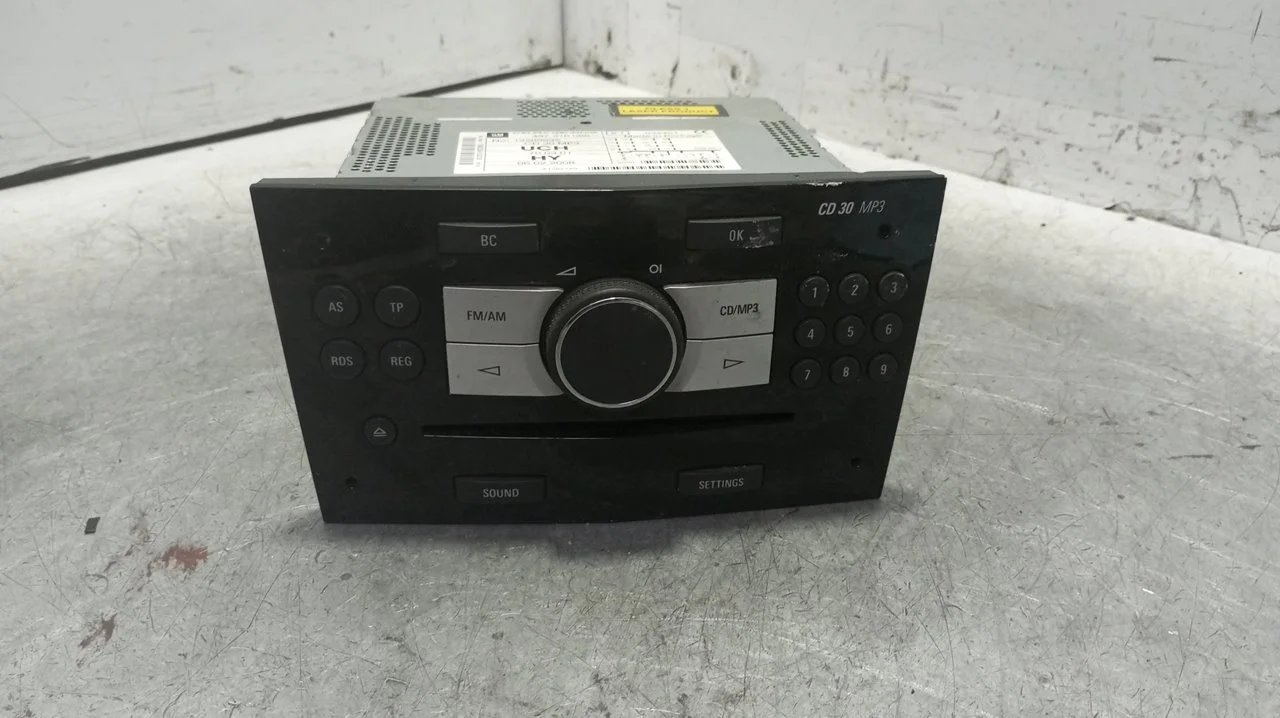 Foto de SISTEMA AUDIO / RADIO CD OPEL ZAFIRA B 1.7 16V CDTI (110 CV / 81 KW) referencia 497316088