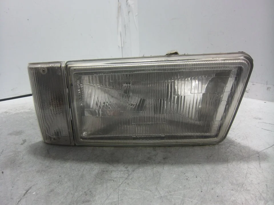 Foto de FARO IZQUIERDO IVECO DAILY CAMIÓN/VOLQUETE 2.8 Diesel CAT (106 CV / 78 KW) referencia 1616417731