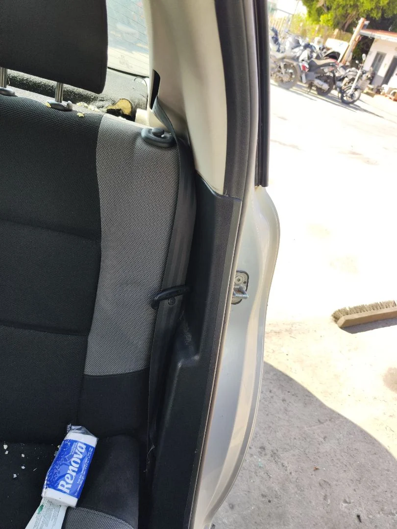 Foto de CINTURON SEGURIDAD TRASERO IZQUIERDO PEUGEOT 207 1.6 16V HDi (90 CV / 66 KW)