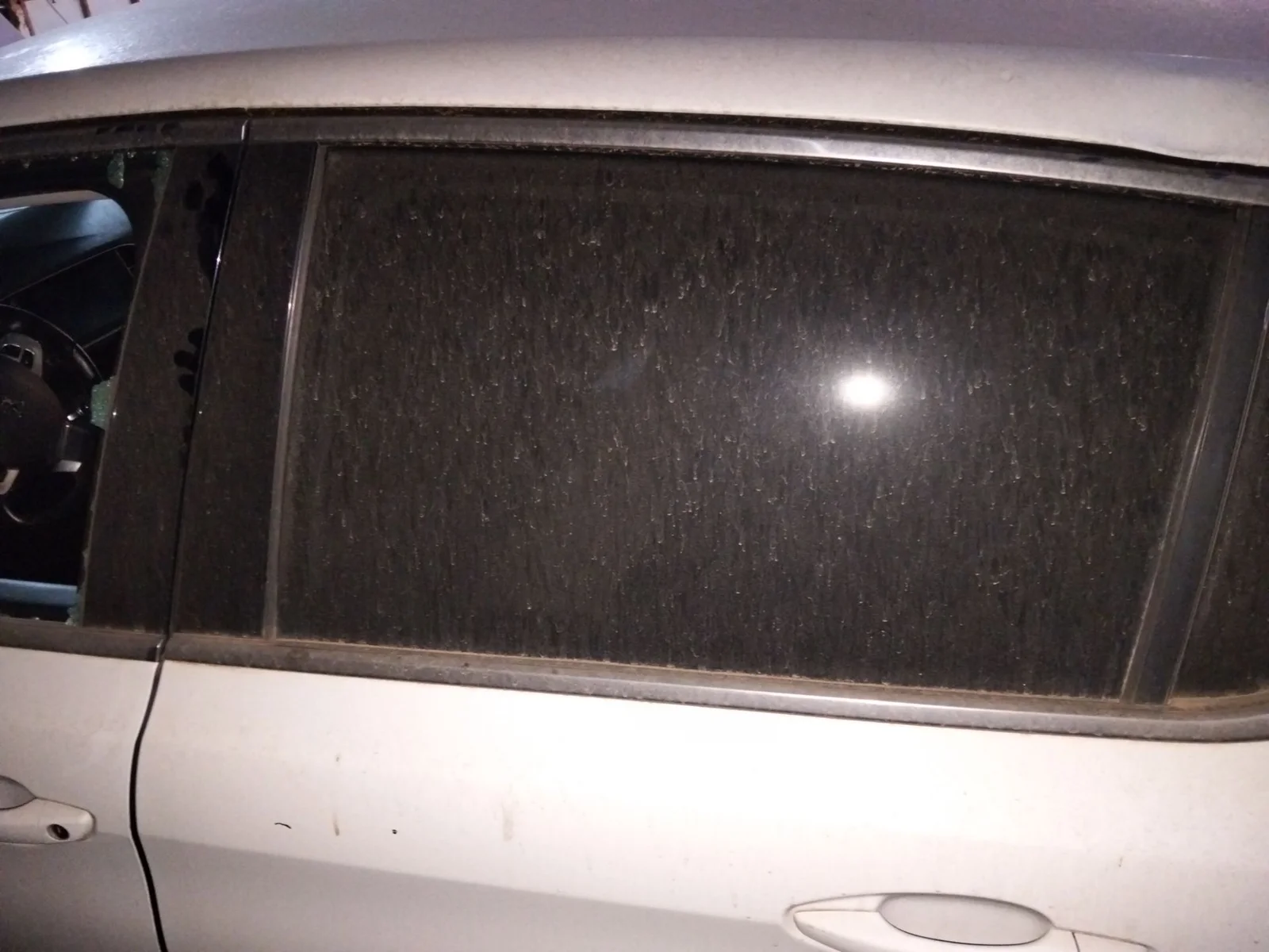Foto de LUNA TRASERA IZQUIERDA PEUGEOT 308