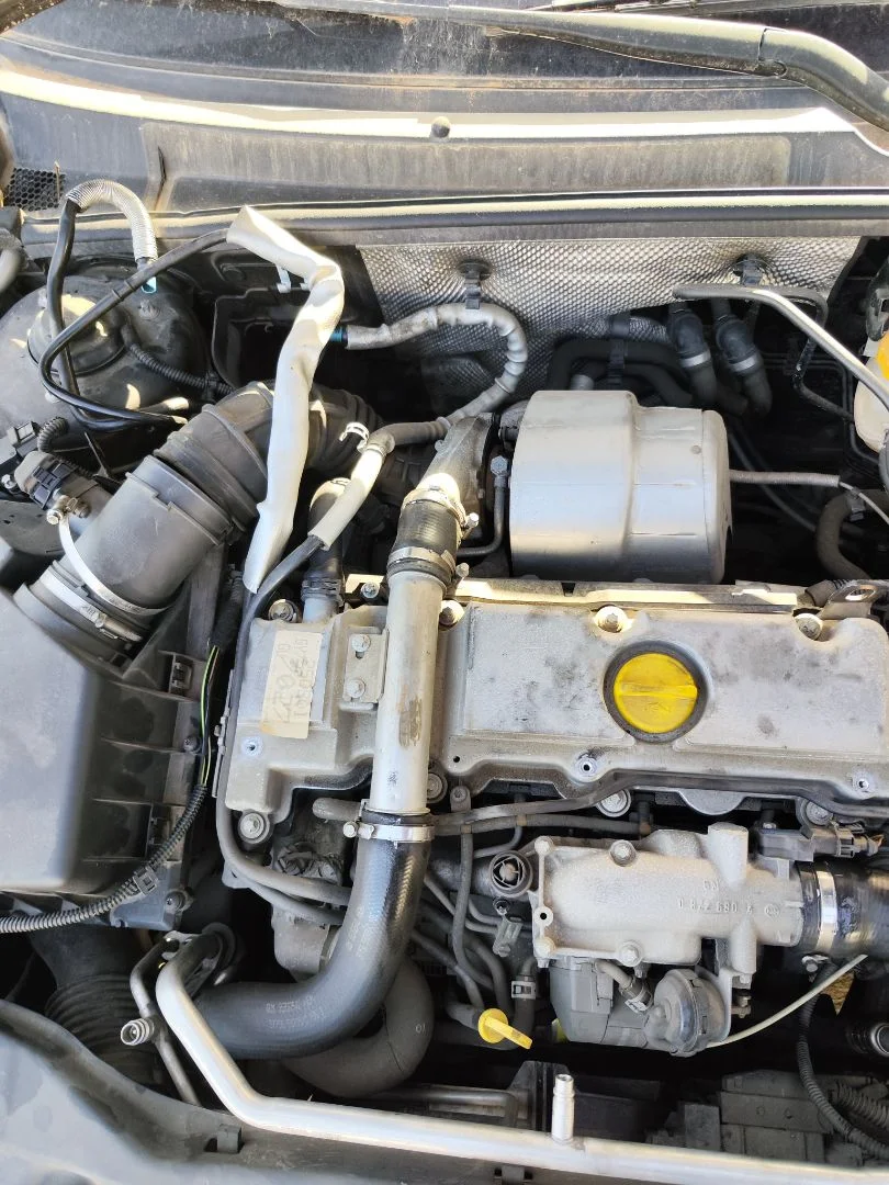 Foto de MOTOR COMPLETO OPEL VECTRA C BERLINA 2.2 16V DTI CAT (Y 22 DTR / L50) (125 CV / 92 KW) referencia Y22DTR