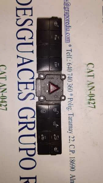Foto de MANDO MULTIFUNCION MERCEDES-BENZ CLASE C (BM 203) BERLINA referencia 2038702210
