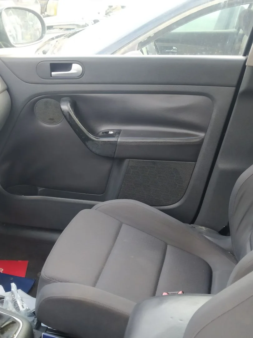 Foto de ELEVALUNAS DELANTERO DERECHO VOLKSWAGEN GOLF PLUS V (5M1) 1.9 TDI (105 CV / 77 KW)