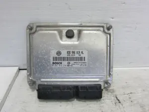 Foto de CENTRALITA MOTOR UCE SEAT CORDOBA BERLINA (6L2) 1.9 TDI (131 CV / 96 KW) referencia 038906019NL