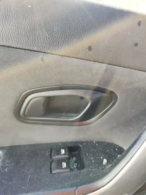 Foto de MANETA INTERIOR DELANTERA IZQUIERDA KIA CEED (JD) 1.4 CAT (99 CV / 73 KW)