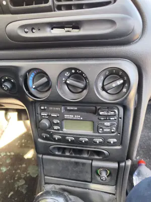 Foto de MANDO CALEFACCION / AIRE ACONDICIONADO FORD MONDEO BERLINA (GD) 1.8 Turbodiesel CAT (90 CV / 66 KW) referencia 1027804