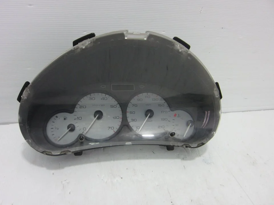Foto de CUADRO INSTRUMENTOS PEUGEOT PARTNER TEPEE 1.6 (90 CV / 66 KW) referencia 000709212