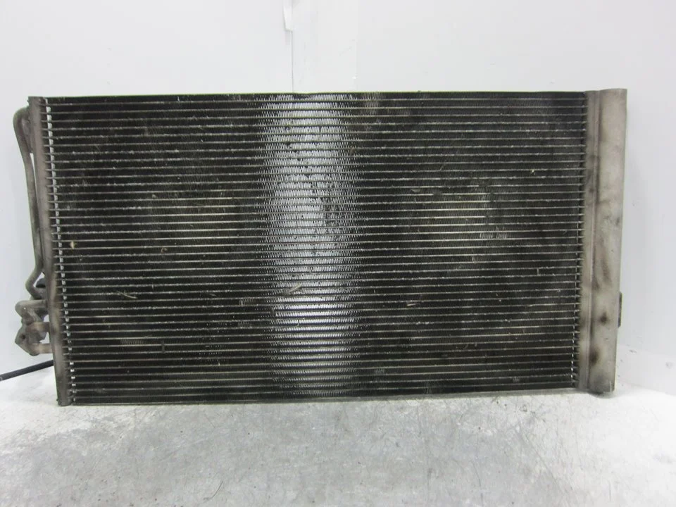Foto de CONDENSADOR / RADIADOR AIRE ACONDICIONADO MERCEDES-BENZ VIANO (639) 2.1 CDI CAT (150 CV / 110 KW) referencia A6398350270001